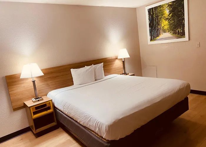 Days Inn By Wyndham Amherst