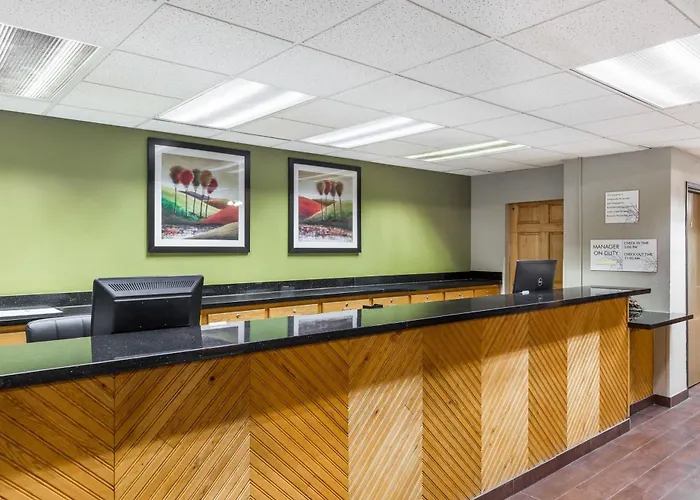 Ramada By Wyndham Kci Airport