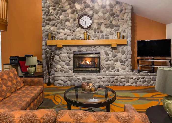 Ramada By Wyndham Kci Airport