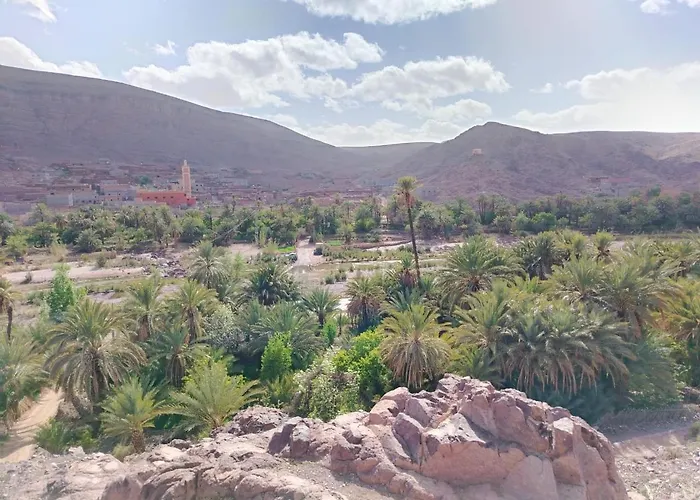 Auberge Restaurant Tissili " Oasis De Fint"