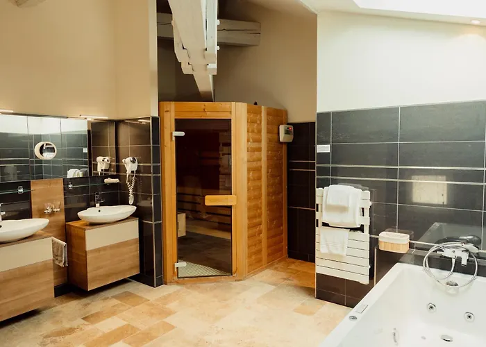 Villa Heloise Hotel