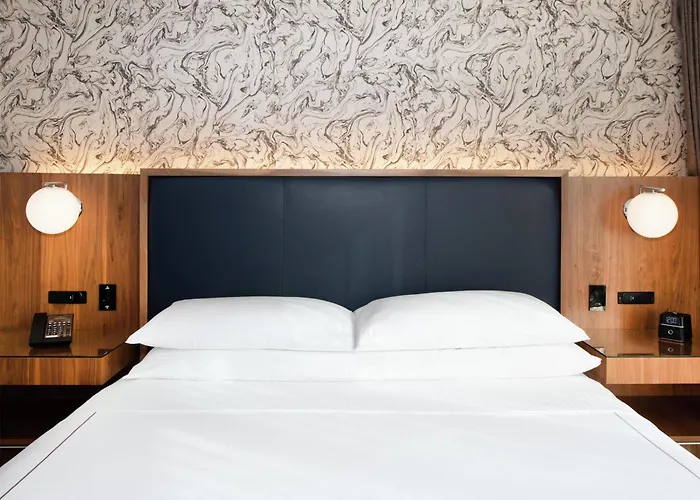 The Charter Hotel Seattle, Curio Collection By Hilton