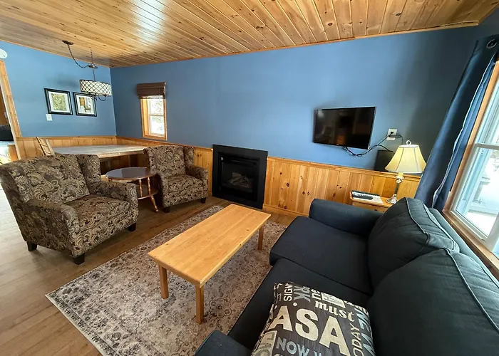 Lakewoods Cottage
