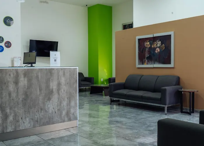 Sr Hotel