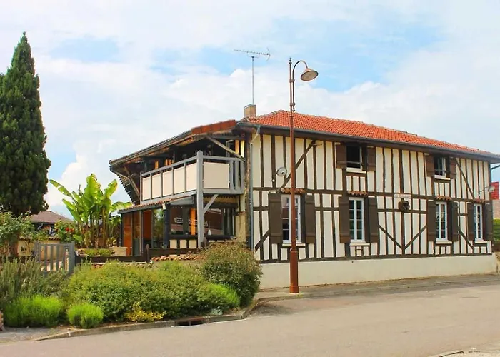 Le Cheval Blanc - Logis Hotel