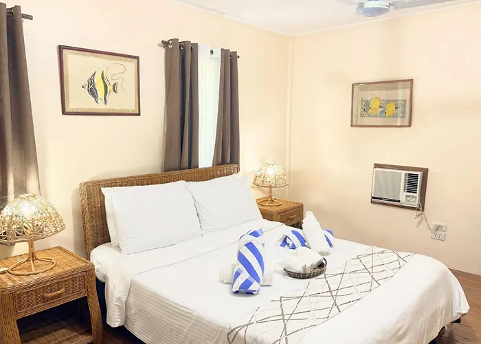 El Galleon Beach Resort