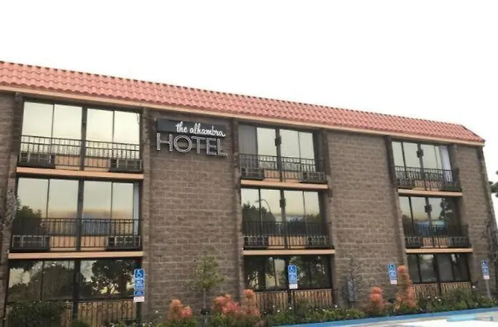 Alhambra Hotel
