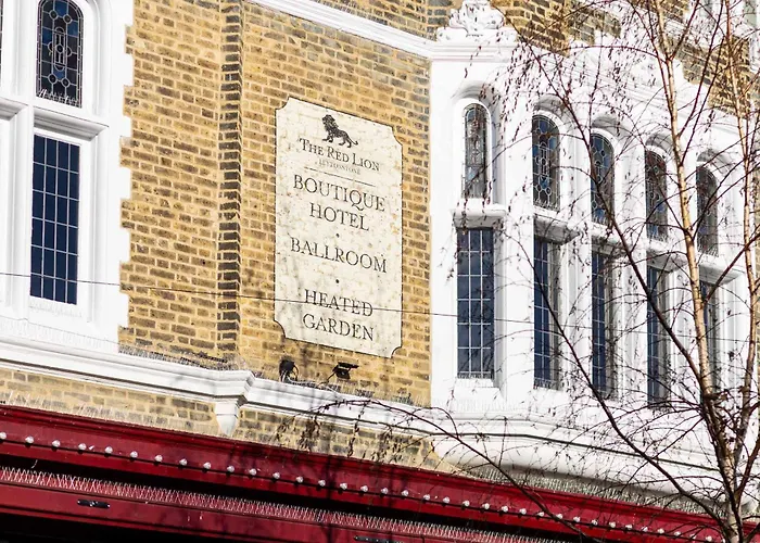 The Red Lion Hotel