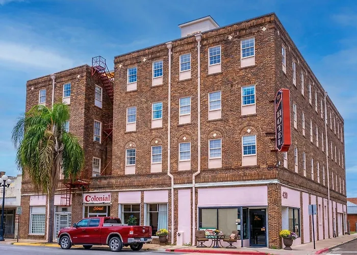 O Colonial Inn Tx