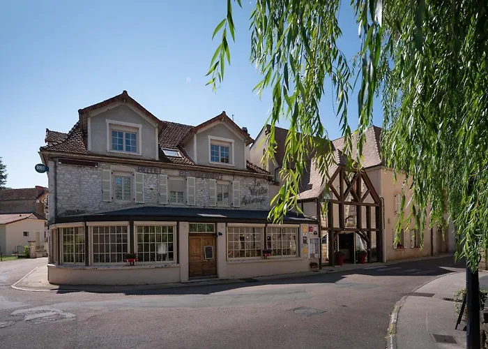 Logis Hotel Restaurant La Vieille Auberge, Art And Gallery