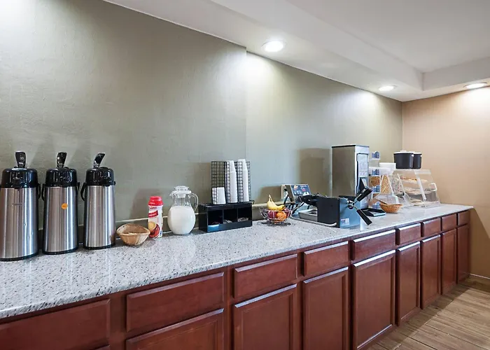 Quality Inn Near Pimlico Racetrack