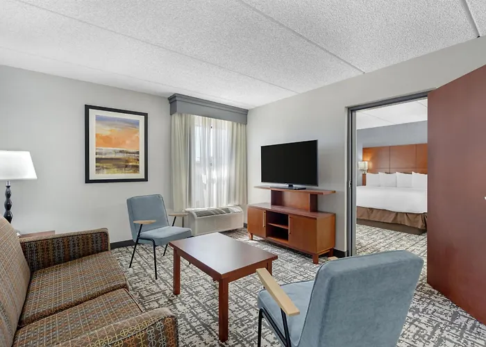 Best Western Plus Fresno Airport