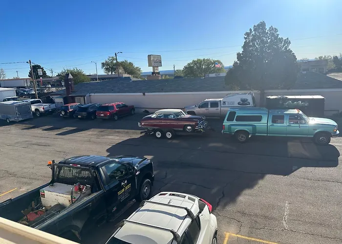 Canyonlands Motor Inn
