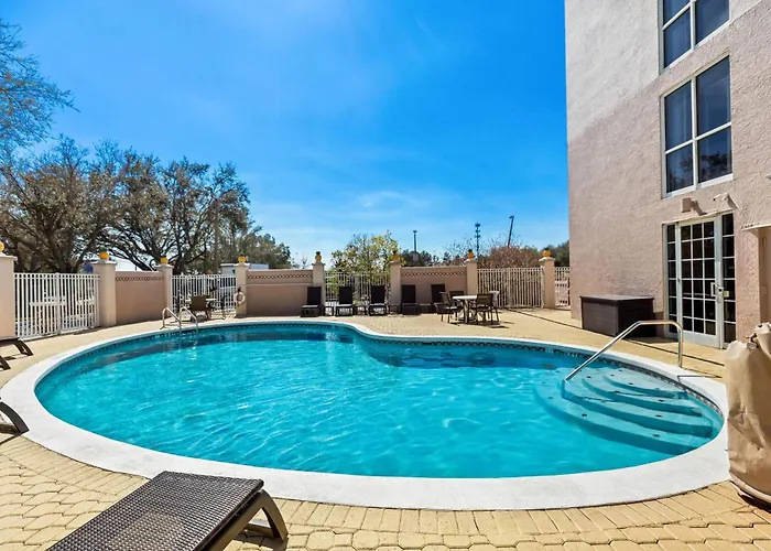 Comfort Inn & Suites Lakeland North I-4