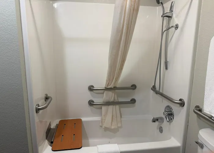 Econo Lodge Inn & Suites Searcy