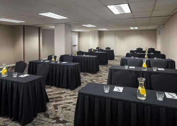 The Elms Hotel & Spa, A Destination By Hyatt Hotel Excelsior Springs