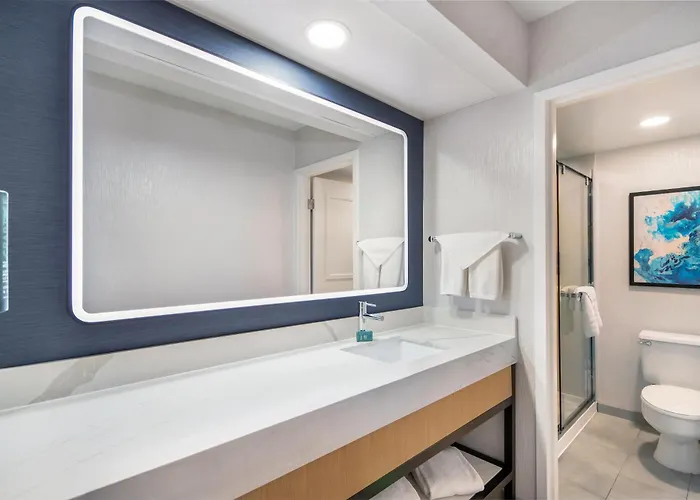 Doubletree By Hilton Buffalo-Amherst