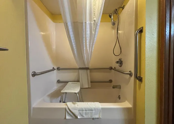 Super 8 By Wyndham Jacksonville