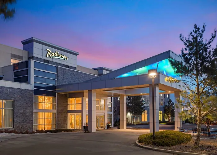 Radisson & Conference Centre Airport