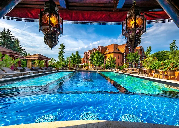 Meses Shiraz Hotel Superior-Adults Only