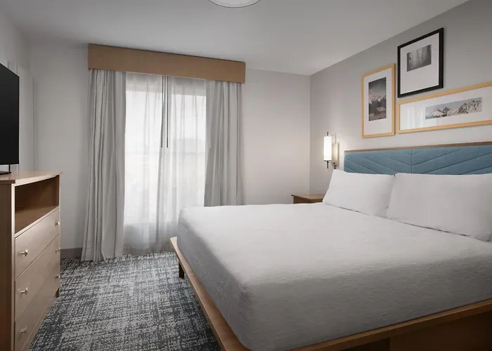 Homewood Suites By Hilton North Usafa