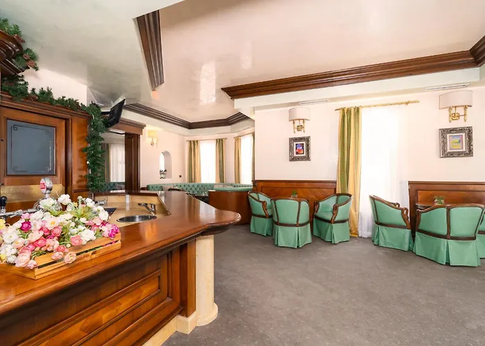 Festa Winter Palace Hotel