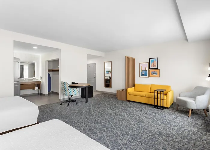 Hampton Inn & Suites Chicago Deer Park