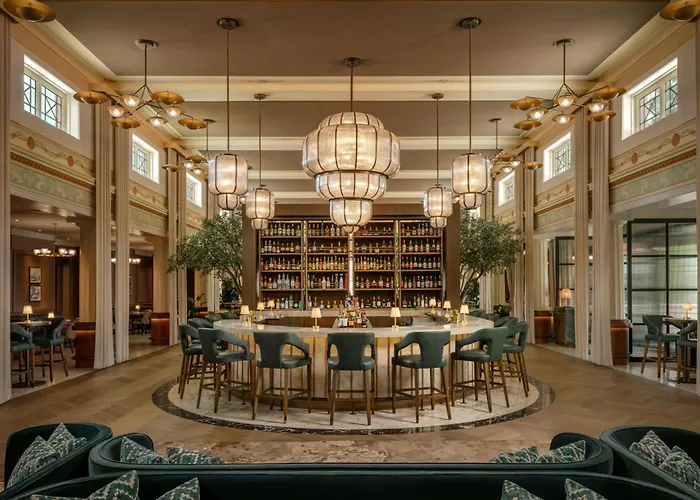 The Vinoy Resort & Golf Club, Autograph Collection