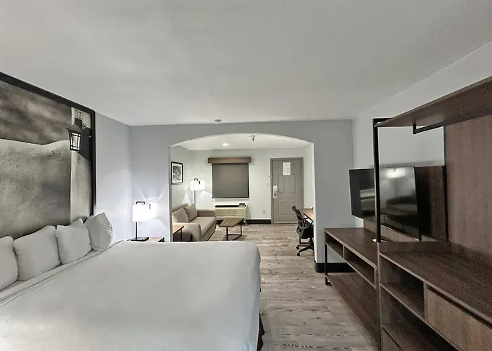 Super 8 By Wyndham