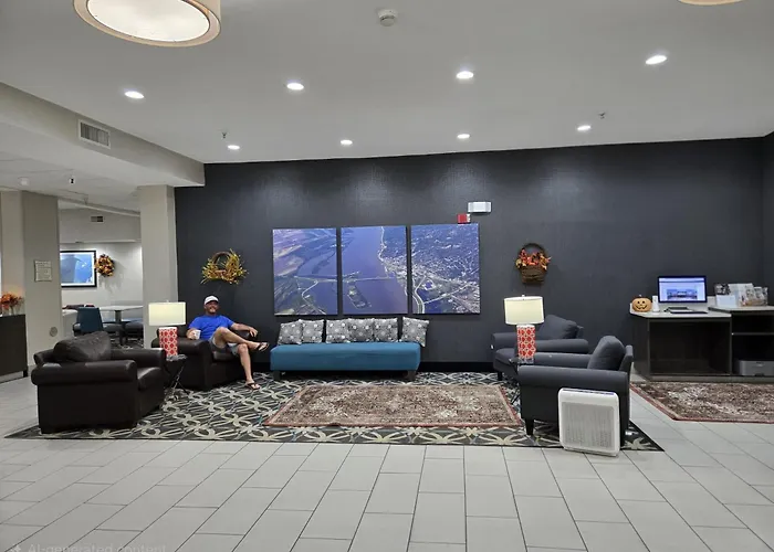 La Quinta Inn & Suits By Wyndham Il