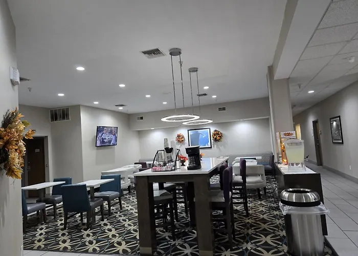 La Quinta Inn & Suits By Wyndham Il