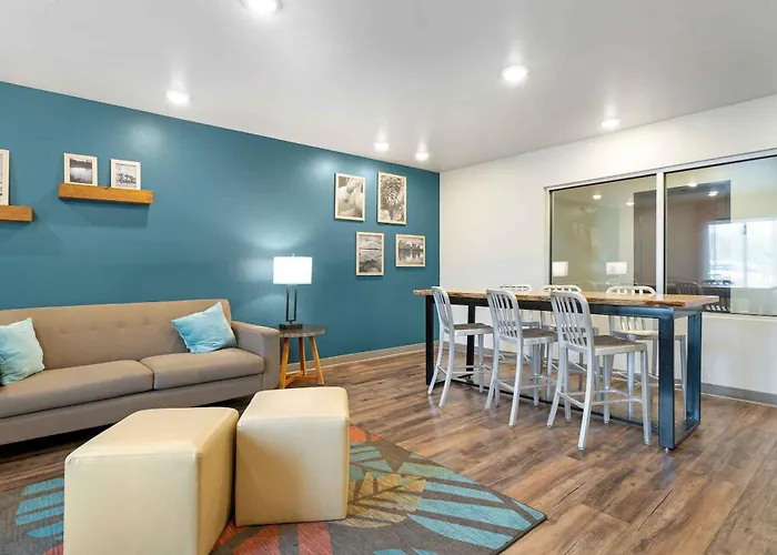 Extended Stay America Select Suites - Orlando - Airport