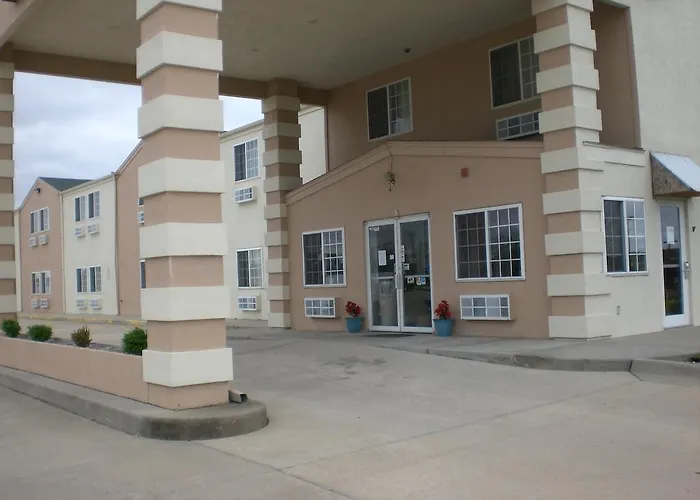 Days Inn By Wyndham Butler