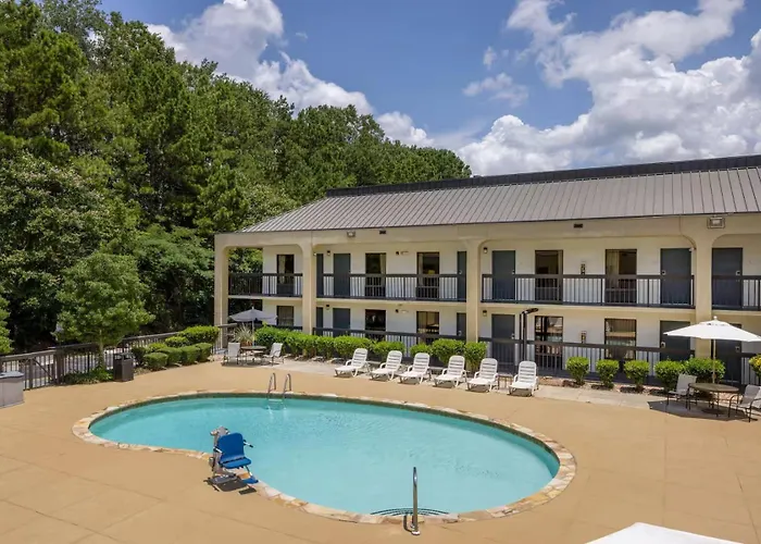 Baymont By Wyndham Columbus Ga