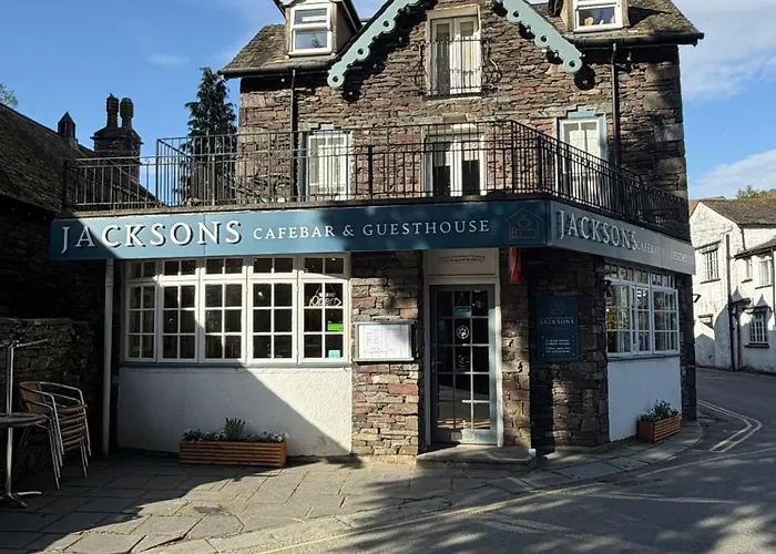 Jacksons Cafebar & Guesthouse