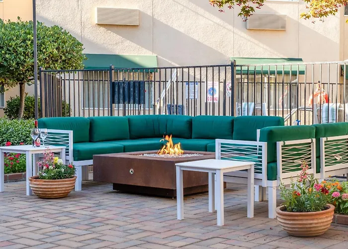 Holiday Inn Auburn By Ihg
