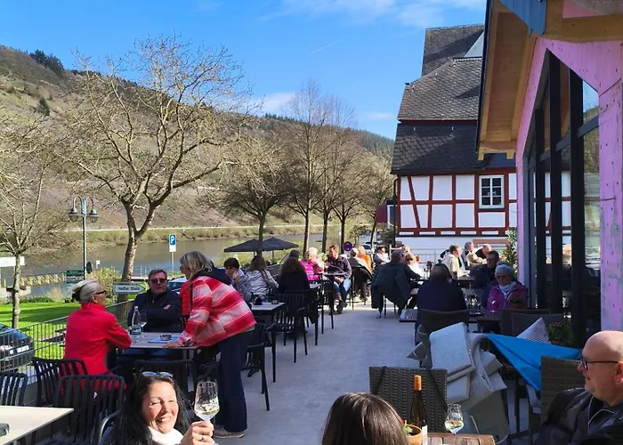 Gaestehaus Weingut Schier Im Zehnthof