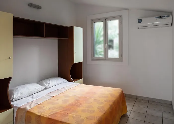 Villaggio Camping Poseidon - Bungalows & Rooms With Sea View In Nature