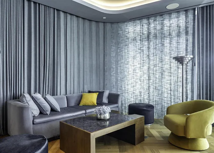 The Morrow Washington Dc, Curio Collection By Hilton