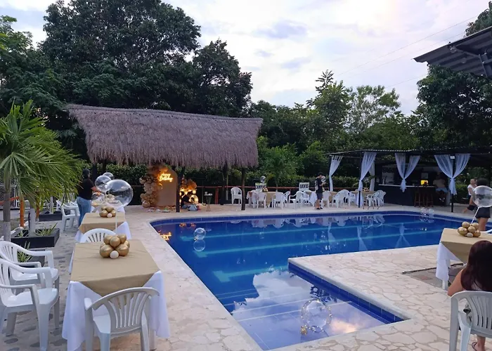 HOSTERIA y Camping PIEDRAS VERDES San Jerónimo