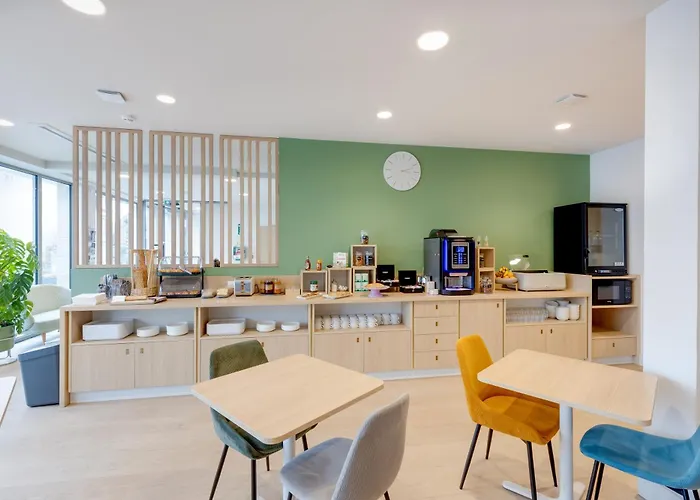 Karaez Hôtel - BritHotel Carhaix