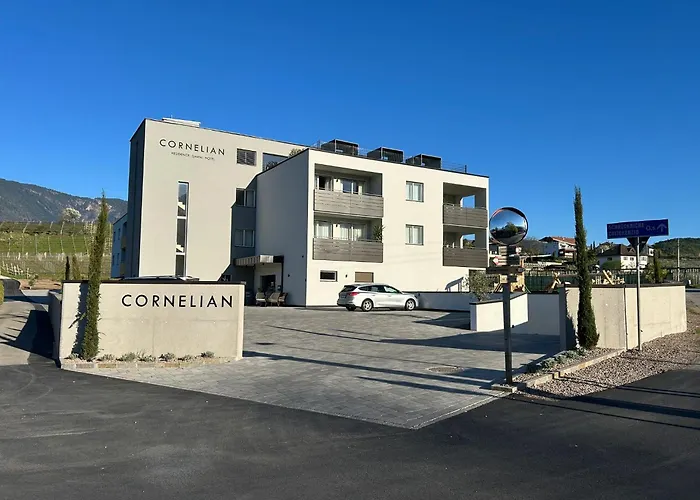 Cornelian Suites & Rooms