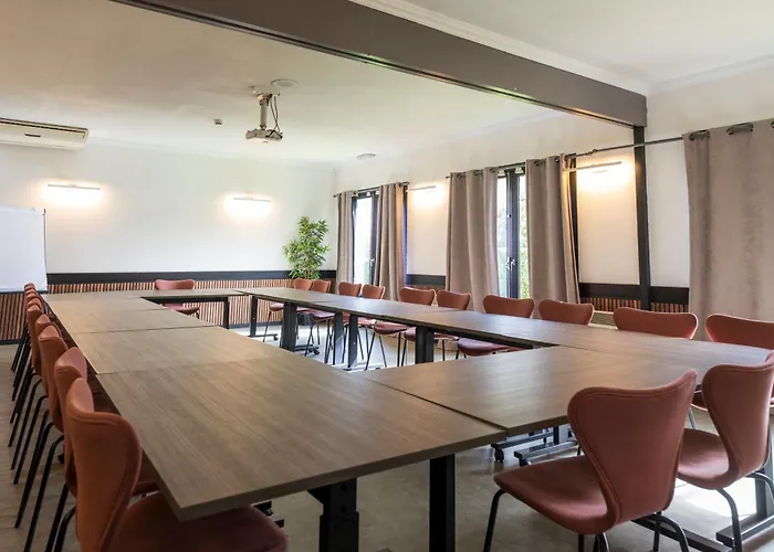 Campanile & Restaurant /