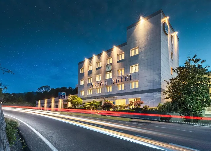 Aston Hotel