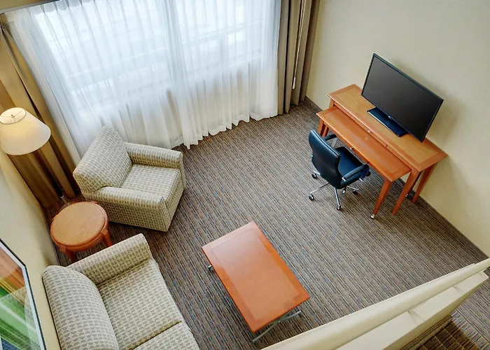 Holiday Inn & Suites London By Ihg