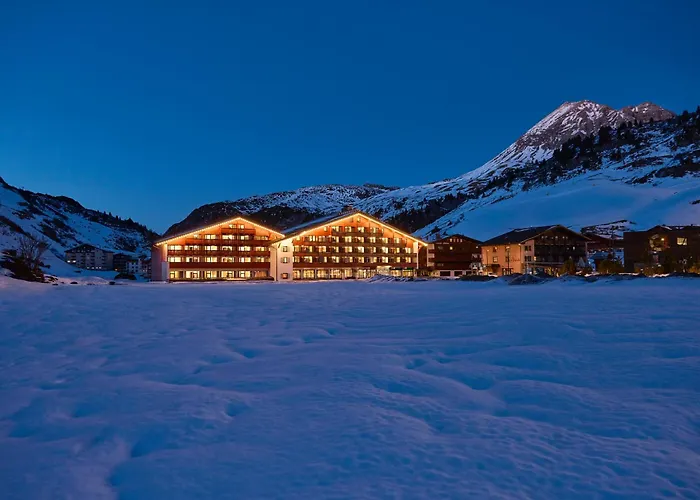 ROBINSON ALPENROSE Zürs