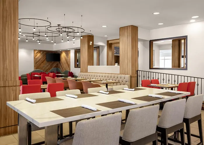 Hilton Garden Inn Phoenix Airport