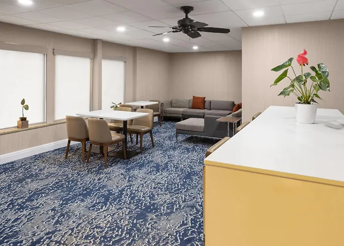 Wingate By Wyndham Cranberry