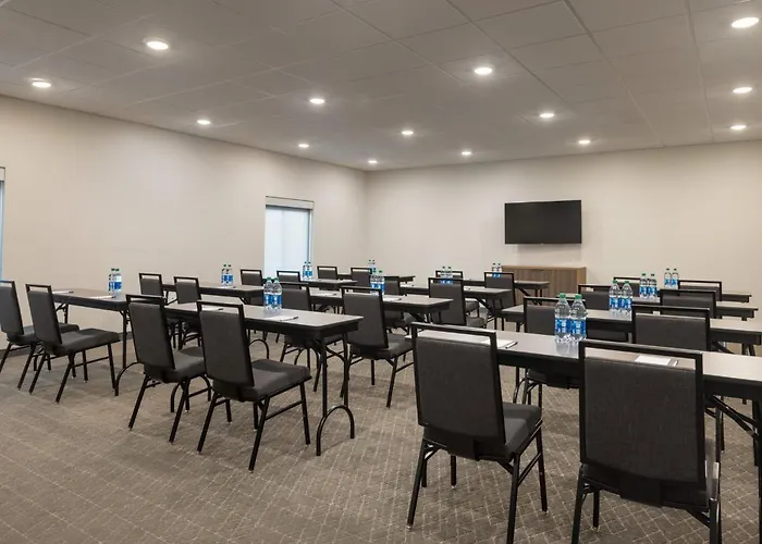 Garner Hotel Totowa By Ihg