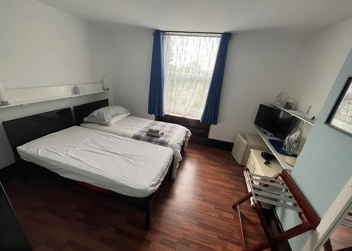 Breeze Guest House